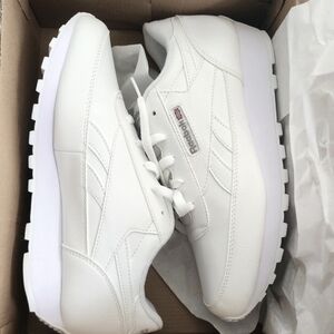 Reebok Classic Renaissance Size 9.5 Womens Triple White Running Sneakers